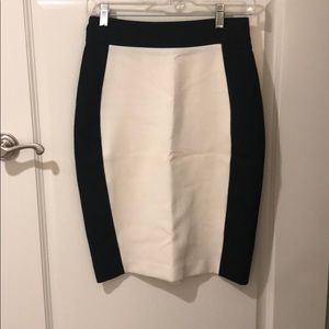 BLACK AND WHITE PENCIL SKIRT